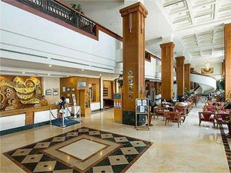 Novotel 4*