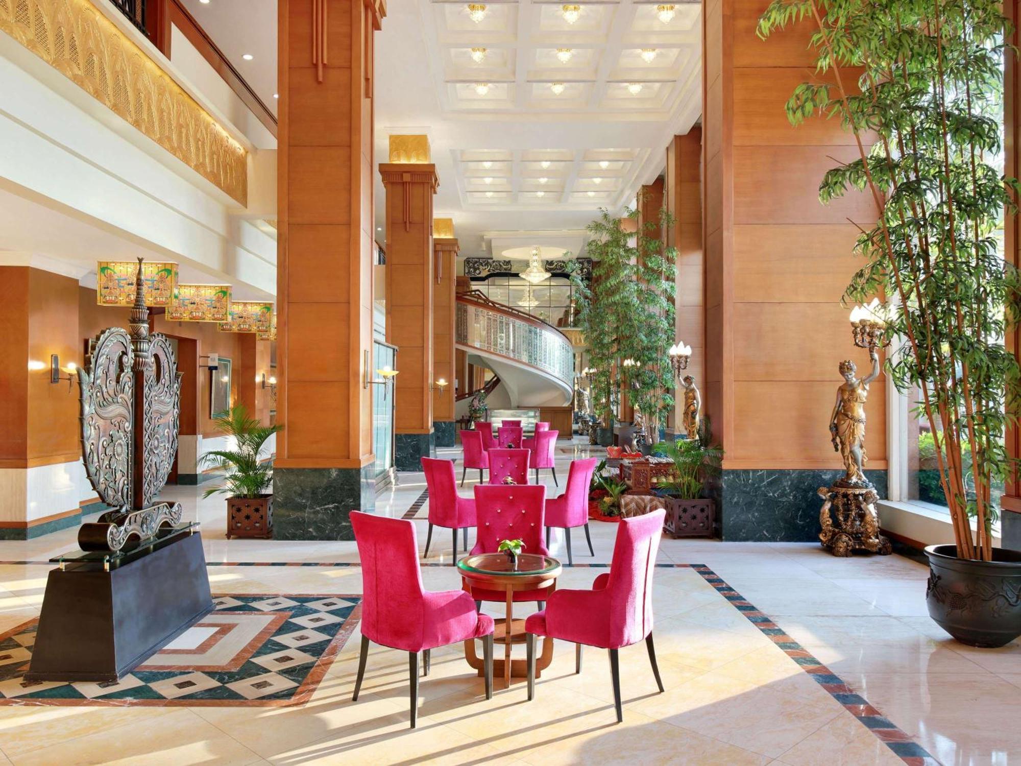 Novotel Solo